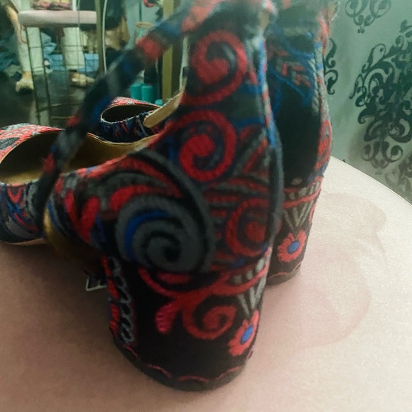 Aquazzura Mary Jane shoes - Picture 4 of 7